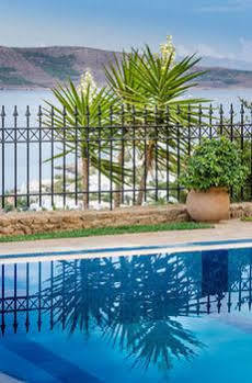 Sounio Villa Пирея Екстериор снимка